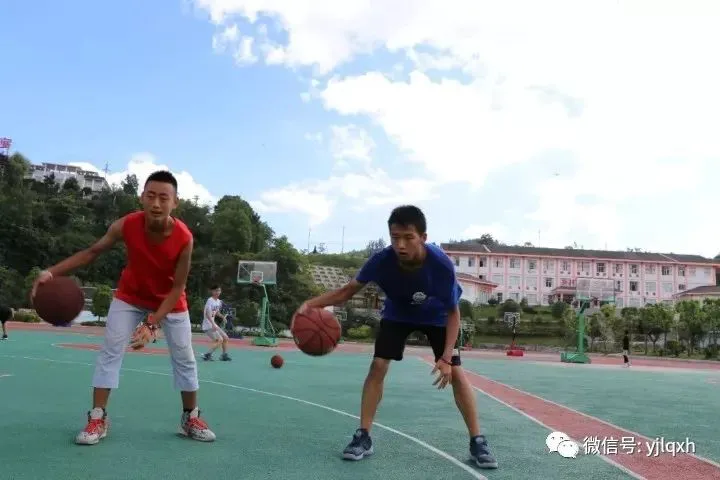 业余篮球运动员如何结合瑜伽提升技能_0